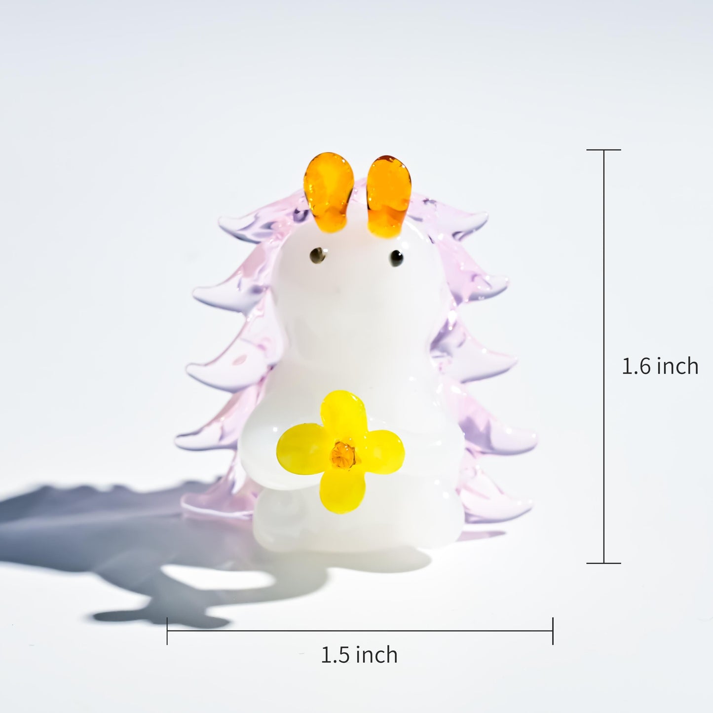 Hand-Blown Glass Hedgehog Figurine, Clear Mini Hedgehog Sculpture, Cute Desk Ornament, Gift for Aquarium Lovers and Collectors, Christmas