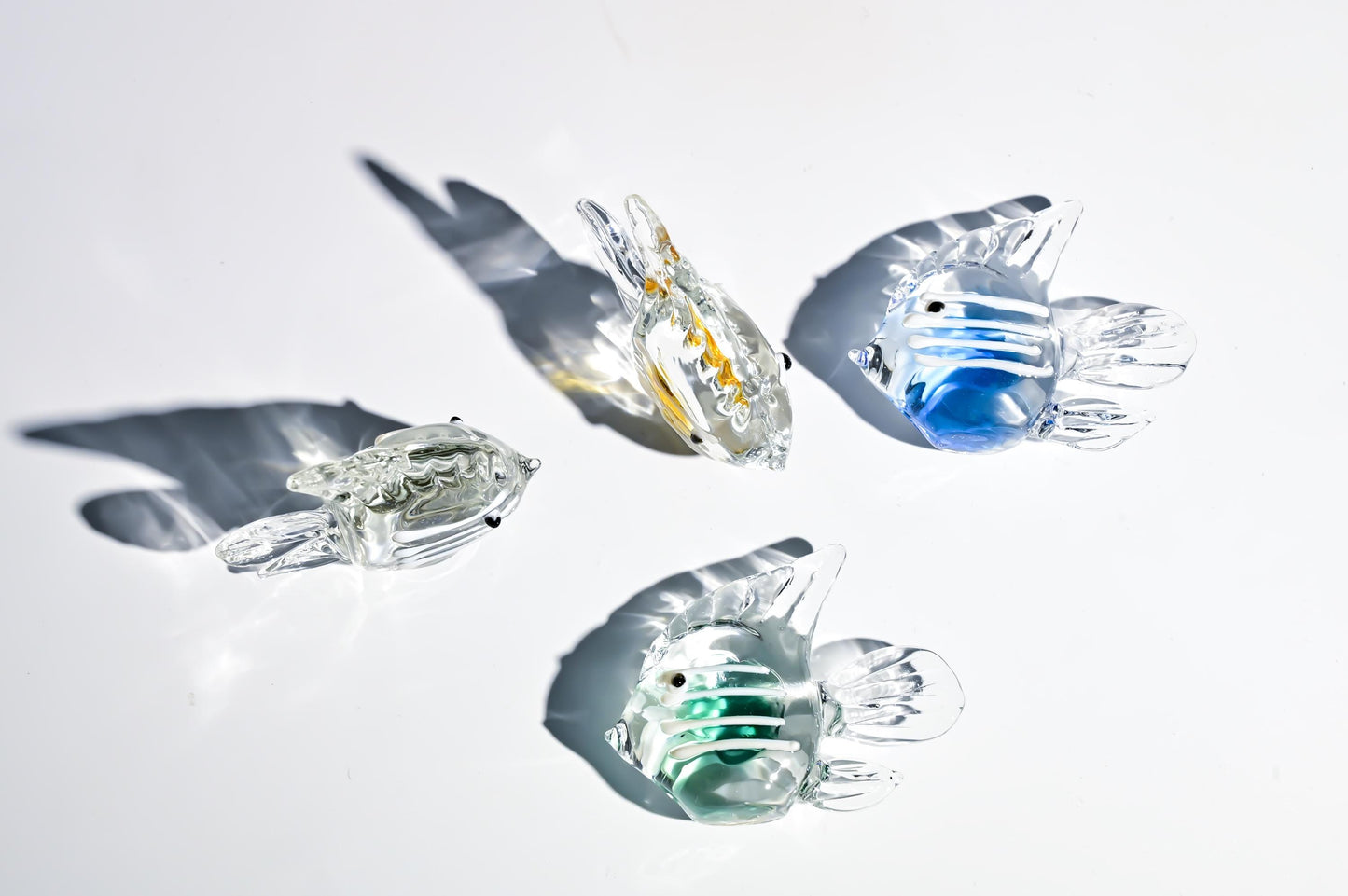 Hand-Blown Glass Fish Figurine, Clear Mini Fish Sculpture, Cute Desk Ornament, Lucky Gift for Aquarium Lovers and Collectors, Christmas