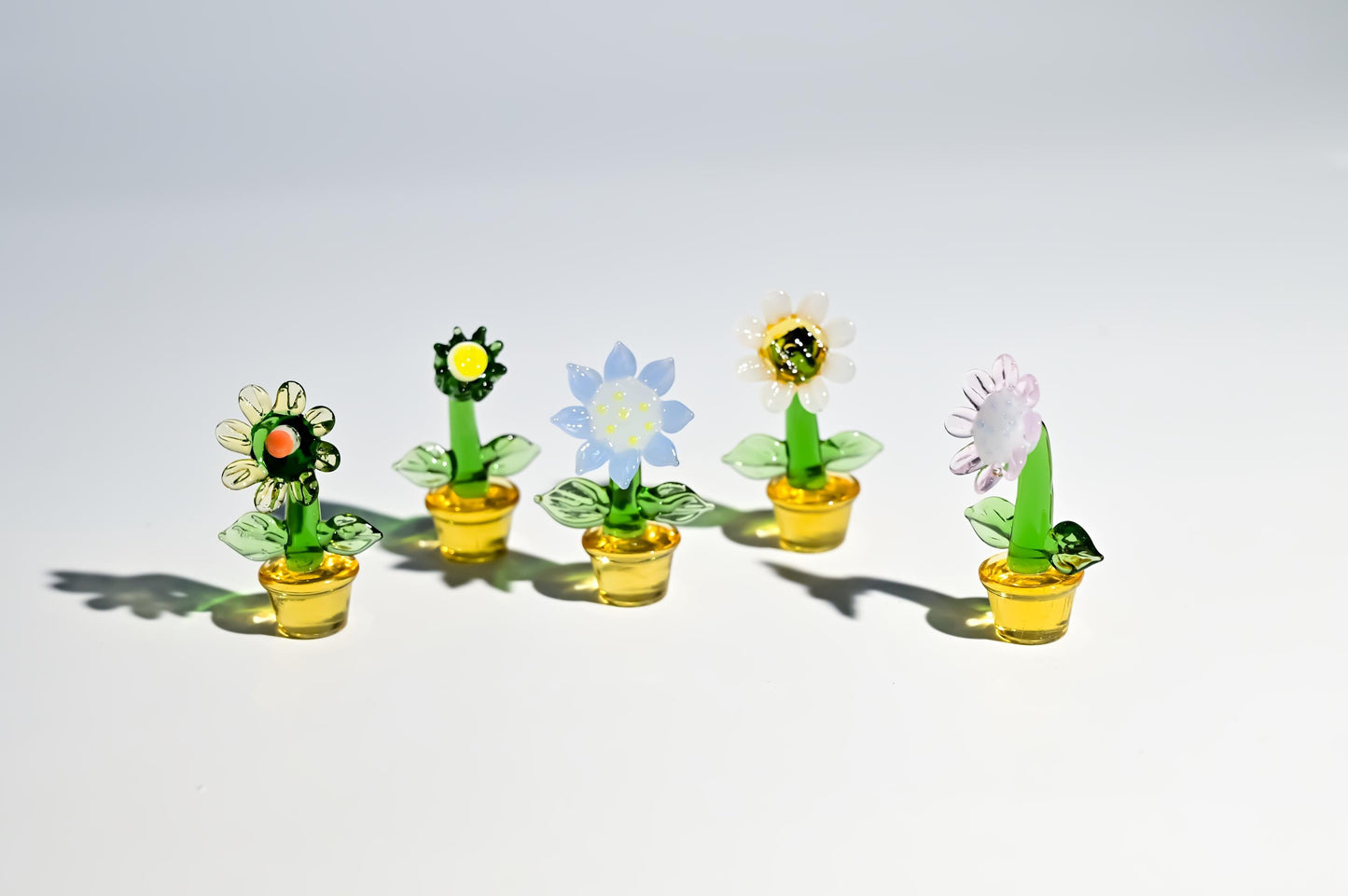 Handmade Glass Sunflower Figurine, Mini Stained Glass Flower, Cute Desk Decor, Small Home Decoration, Unique Gift for Her, Miniature model